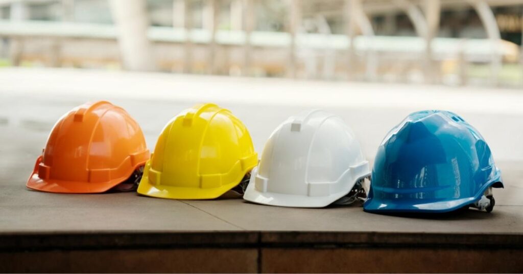 To avoid construction safety hazards, workers should observe proper attire.